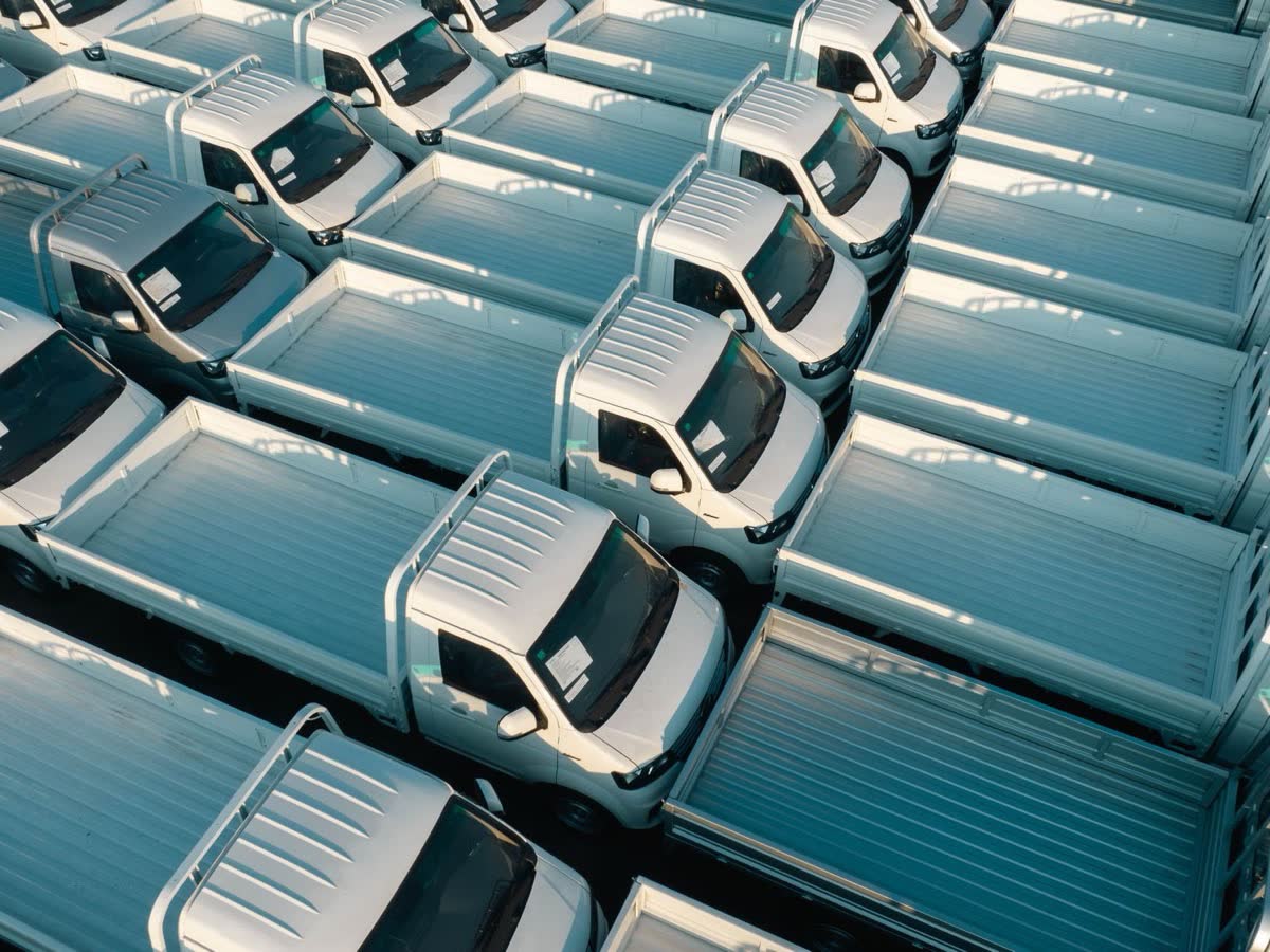 Lavagem e manutenção de frota com produtos da linha automotiva
