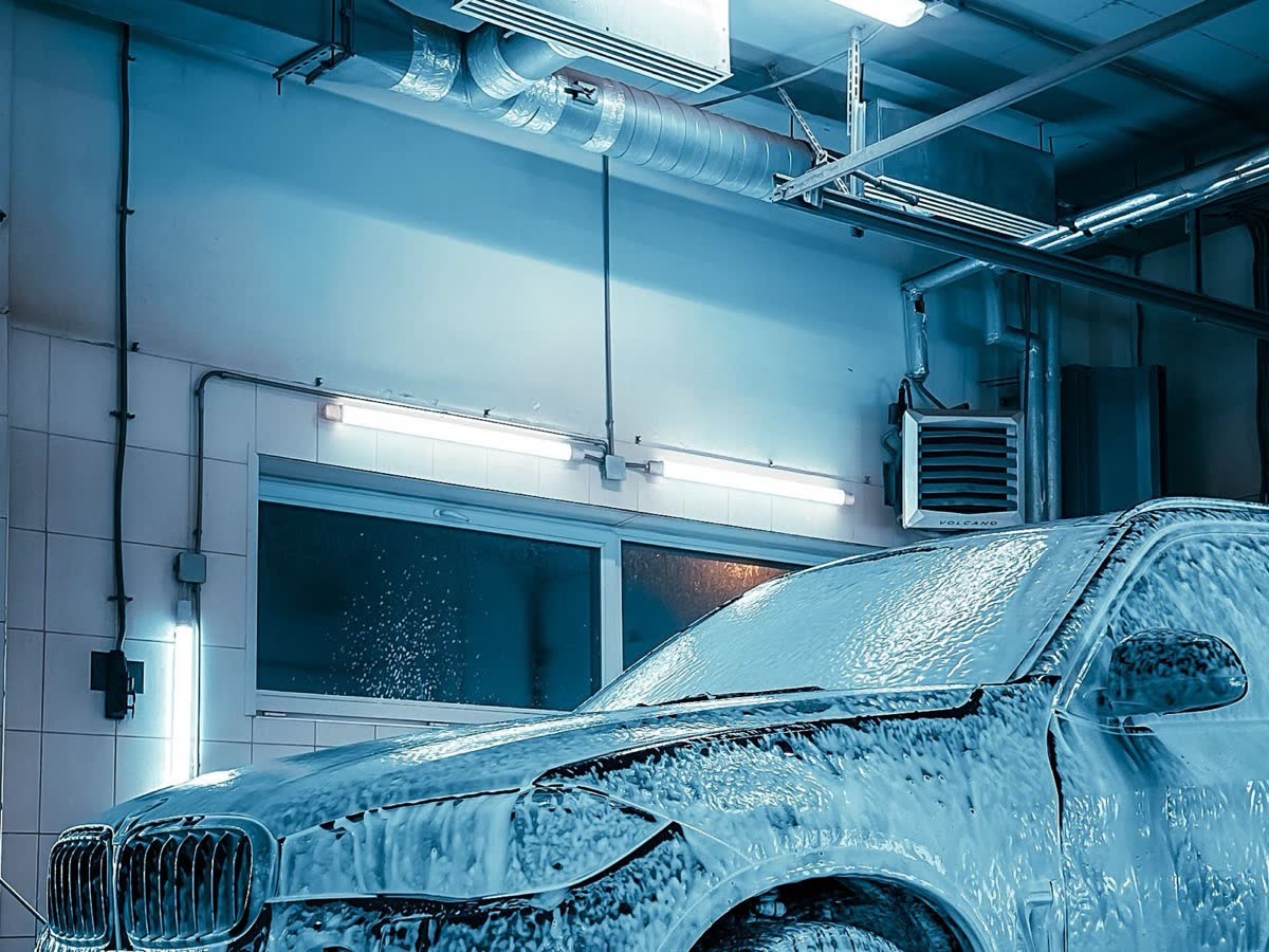Produtos da linha automotiva para estética e manutenção de veículos